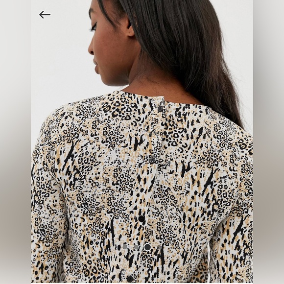 New Look (ASOS) Animal Print Blouse Size 4Tall - Picture 3 of 8
